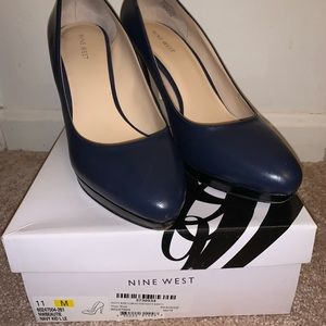 📍FINAL REDUCTION📍 Navy nine west platform heel